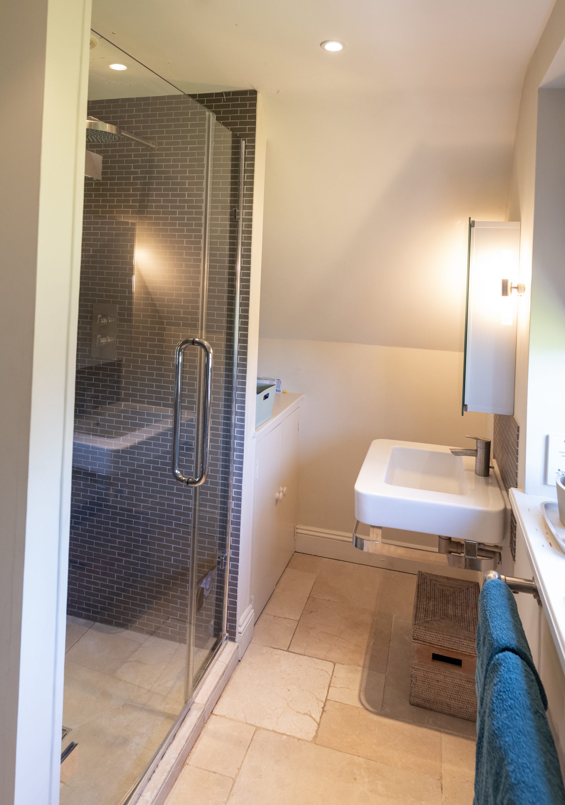 L1000450Laurels interiors